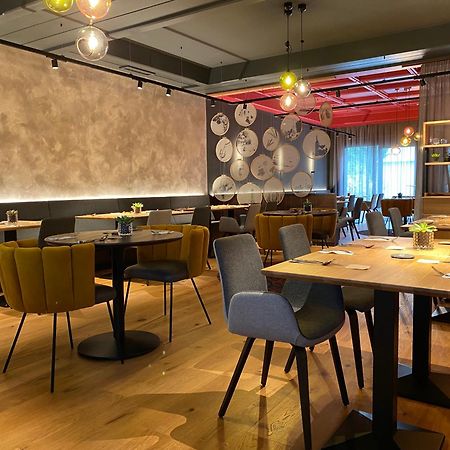 Hotel-Restaurant-Vinothek Felix Sommer Auersthal Εξωτερικό φωτογραφία